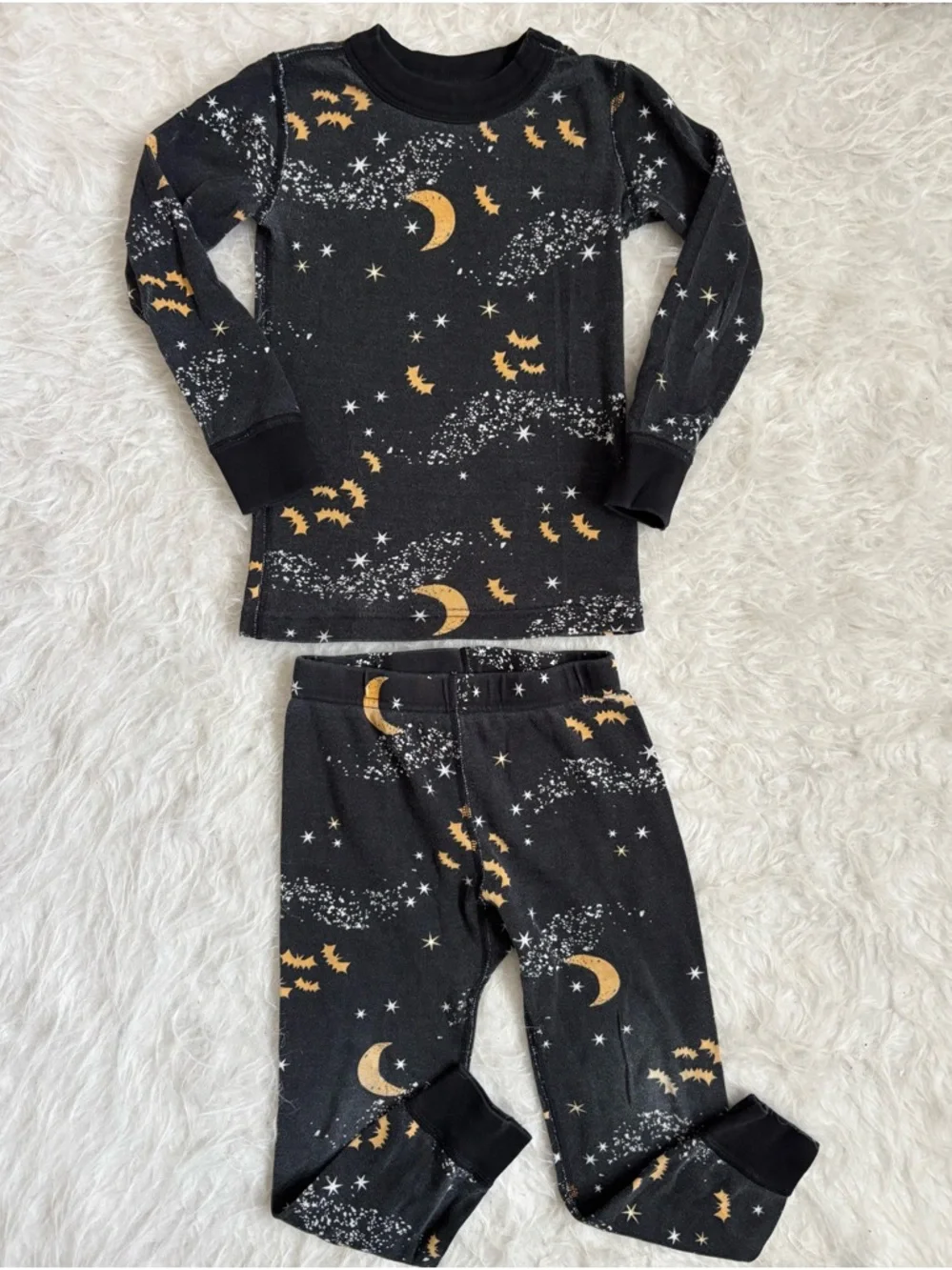 Hanna Andersson Gender Neutral Black and Gold Moon & Bat Pajama Set